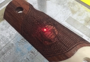 CO2激光在木頭上雕刻